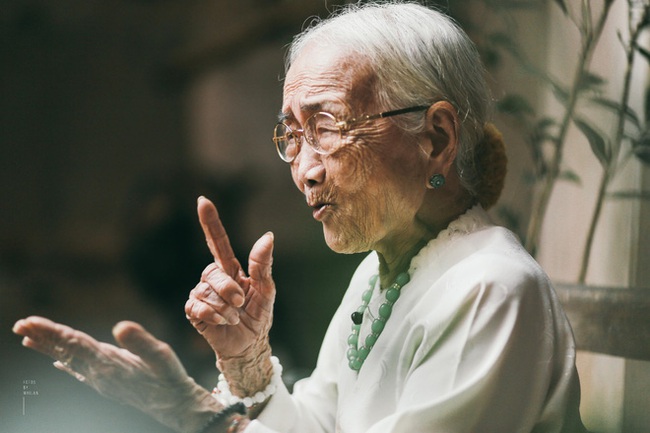 Chồng trở về với vợ mới sau 50 năm chờ đợi, cách bà cụ 94 tuổi này nói về tình yêu dạy bạn nhiều điều - Ảnh 4.