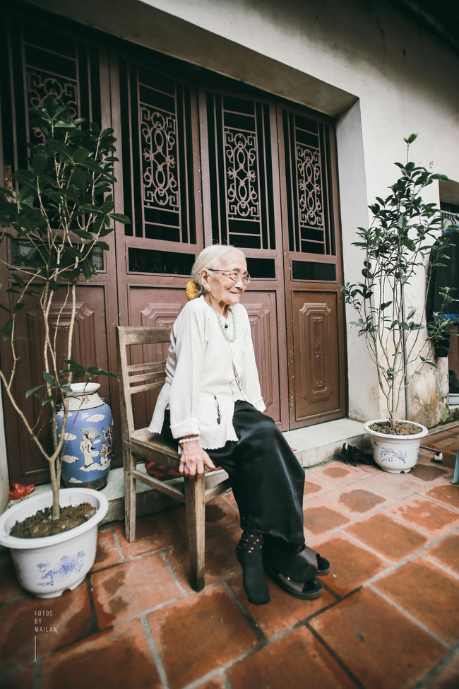 Chồng trở về với vợ mới sau 50 năm chờ đợi, cách bà cụ 94 tuổi này nói về tình yêu dạy bạn nhiều điều - Ảnh 8.