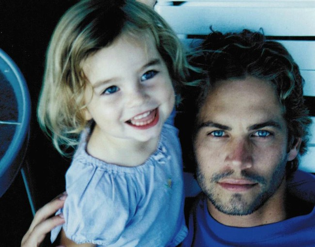 Con gái tài tử Paul Walker bất ngờ trở thành người mẫu ở tuổi 18 - Ảnh 10.