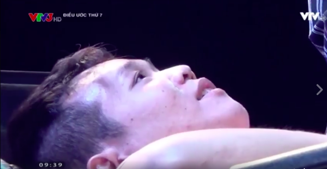 Mỹ tâm lại gây bão mạng xã hội khi nghẹn ngào hát cho chàng trai bị bại liệt - Ảnh 5. Mỹ tâm lại gây bão mạng xã hội khi nghẹn ngào hát cho chàng trai bị bại liệt - Ảnh 5.