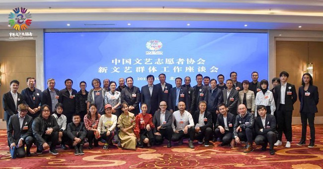 Như &Yacute; - Ch&acirc;u Tấn xuất hiện giản dị, &ocirc;ng ch&uacute; Trần Kh&ocirc;n khiến fan hốt hoảng với t&oacute;c d&agrave;i thướt tha  - Ảnh 6.