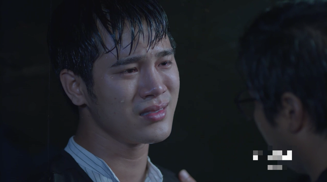 Hậu duệ mặt trời: D&ugrave; được khen x&uacute;c động, cảnh mưa b&atilde;o vẫn c&oacute; điểm khiến kh&aacute;n giả chưa h&agrave;i l&ograve;ng - Ảnh 11.