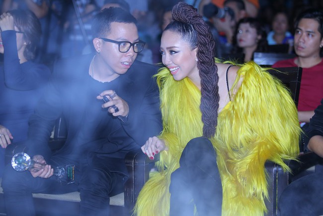 Chưa biết cưới Touliver hay không, chỉ chắc rằng đây là kiểu váy cưới mà Tóc Tiên muốn mặc nếu có ngày trọng đại ấy - Ảnh 6. Chưa biết cưới Touliver hay không, chỉ chắc rằng đây là kiểu váy cưới mà Tóc Tiên muốn mặc nếu có ngày trọng đại ấy - Ảnh 6.
