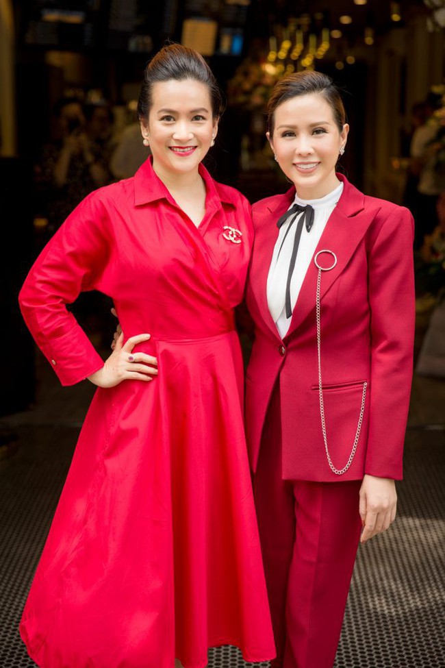 Showbiz Việt h&agrave;ng t&aacute; mỹ nh&acirc;n, Hoa hậu Thu Ho&agrave;i chỉ khen ngợi duy nhất Trương Ngọc &Aacute;nh v&agrave; Anh Thơ - b&agrave; x&atilde; B&igrave;nh Minh - Ảnh 1.