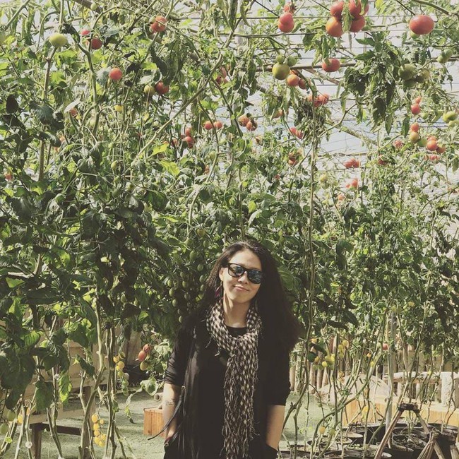 B&agrave; x&atilde; Phạm Anh Khoa vừa t&acirc;m sự bất an, H&agrave; Tăng đ&atilde; l&ocirc;i bạn đi du lịch xả stress - Ảnh 3.