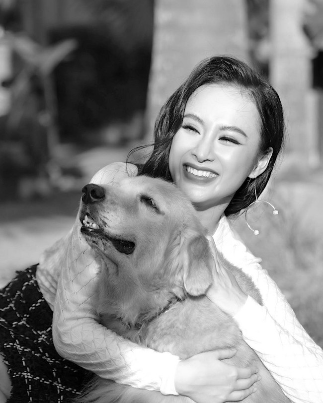 Soi nhất cử nhất động của sao Việt (19/10) - Ảnh 8.