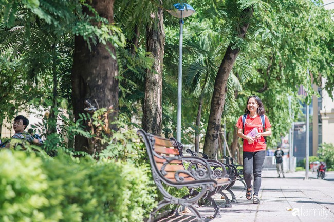 Định nghĩa hạnh ph&uacute;c của nữ sinh vi&ecirc;n giỏi trường ĐH Y: D&ugrave; đ&aacute;nh đổi cả thanh xu&acirc;n để học nghề y, cũng kh&ocirc;ng bao giờ thấy l&atilde;ng ph&iacute; - Ảnh 3.