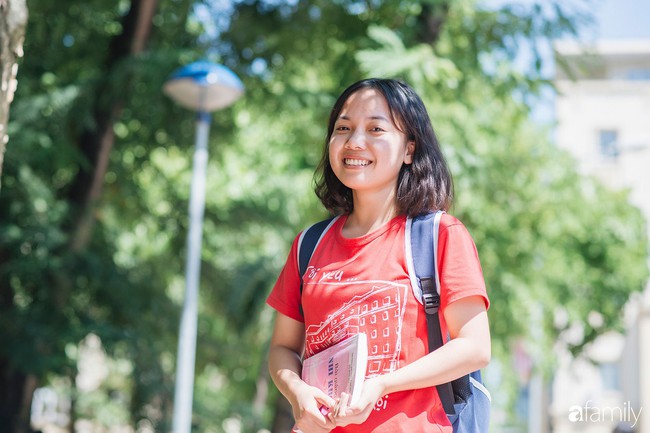 Định nghĩa hạnh ph&uacute;c của nữ sinh vi&ecirc;n giỏi trường ĐH Y: D&ugrave; đ&aacute;nh đổi cả thanh xu&acirc;n để học nghề y, cũng kh&ocirc;ng bao giờ thấy l&atilde;ng ph&iacute; - Ảnh 2.
