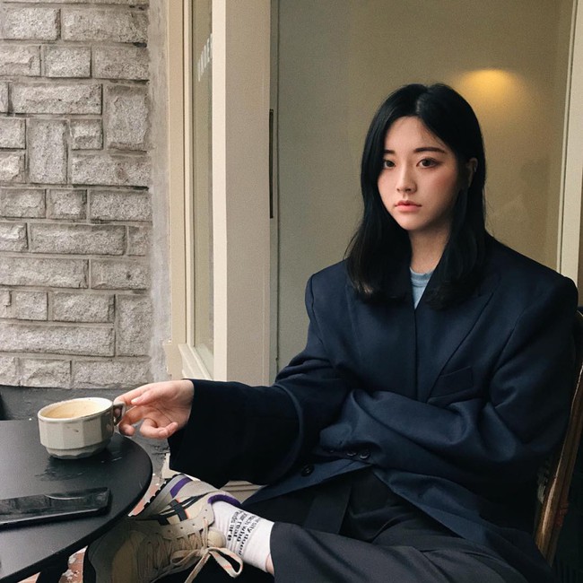 Sau cuộc c&agrave;n qu&eacute;t từ mốt gi&agrave;y của bố, đến lượt blazer của bố bắt đầu l&ecirc;n ng&ocirc;i - Ảnh 5.