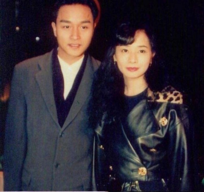 Mao Thuấn Thuần: Hai lần từ chối lời cầu h&ocirc;n của Trương Quốc Vinh v&agrave; 3 cuộc h&ocirc;n nh&acirc;n đẫm nước mắt  - Ảnh 3.