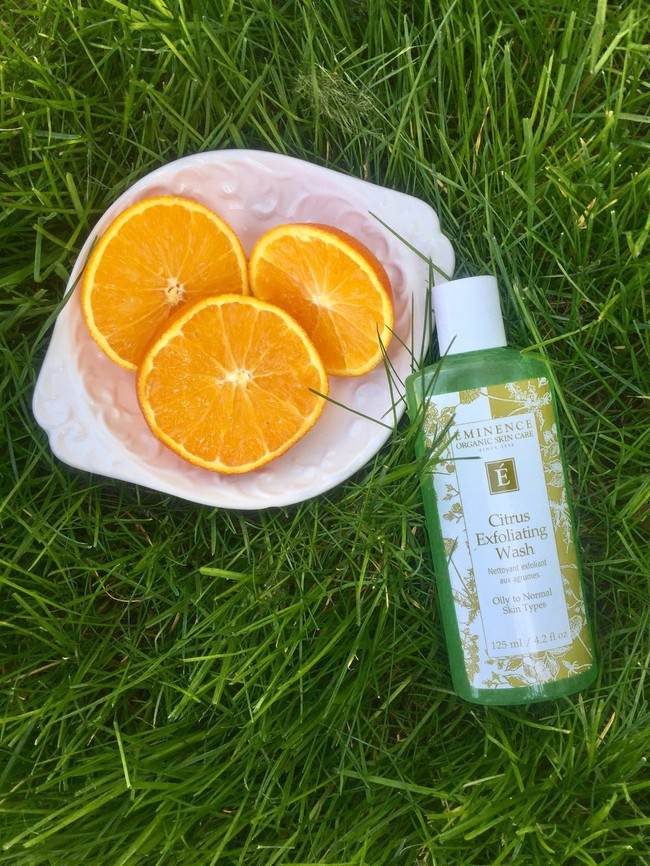 3 sản phẩm chăm s&oacute;c da bất ly th&acirc;n của C&ocirc;ng nương Meghan để c&oacute; được l&agrave;n da s&aacute;ng bừng sức sống - Ảnh 2.