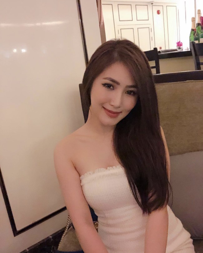 Soi nhất cử nhất động của sao Việt (25/10) - Ảnh 7.