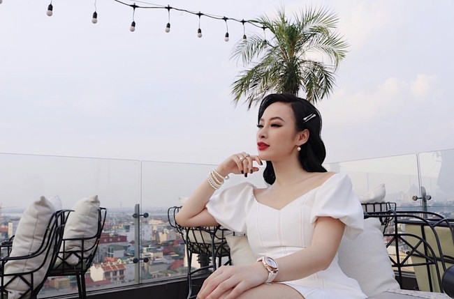 Soi nhất cử nhất động của sao Việt (25/10) - Ảnh 12.