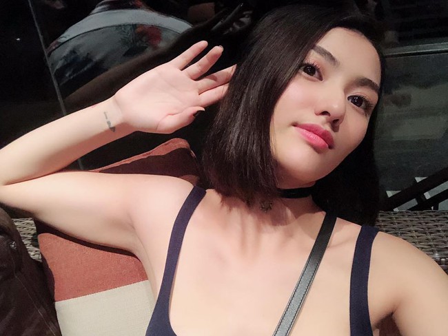 Soi nhất cử nhất động của sao Việt (28/10) - Ảnh 11.