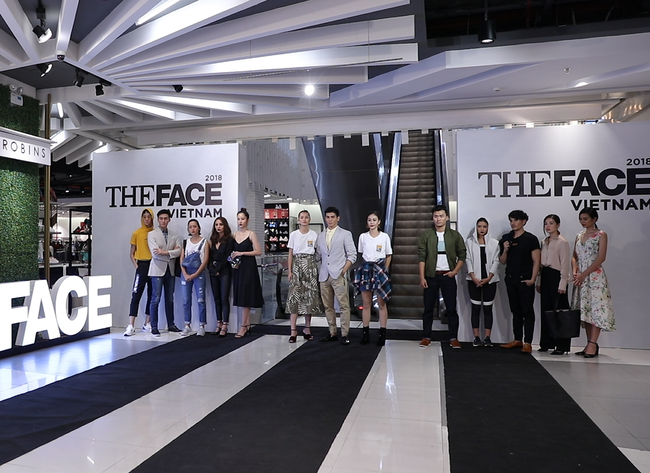 Qu&aacute; bức x&uacute;c, Thanh Hằng - Nam Trung qu&aacute;t mắng th&iacute; sinh The Face giữa chốn đ&ocirc;ng người  - Ảnh 7.
