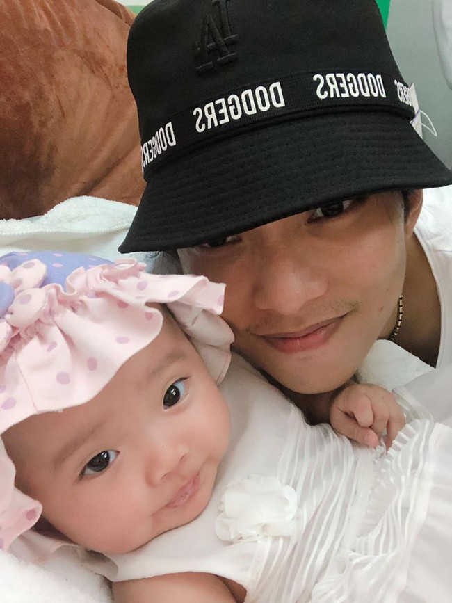 Soi nhất cử nhất động của sao Việt (29/10) - Ảnh 9.