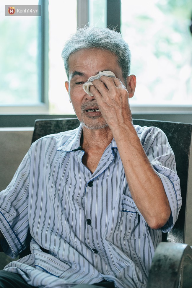 Cuộc sống của 2 đứa trẻ mất bố mẹ sau vụ ch&aacute;y lớn ở Đ&ecirc; La Th&agrave;nh: Con chỉ biết pha sữa chứ kh&ocirc;ng d&aacute;m bế em, sợ em ng&atilde; - Ảnh 11.