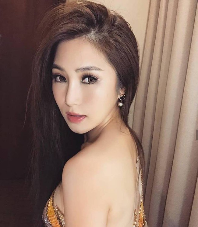 Soi nhất cử nhất động của sao Việt (30/10) - Ảnh 5.