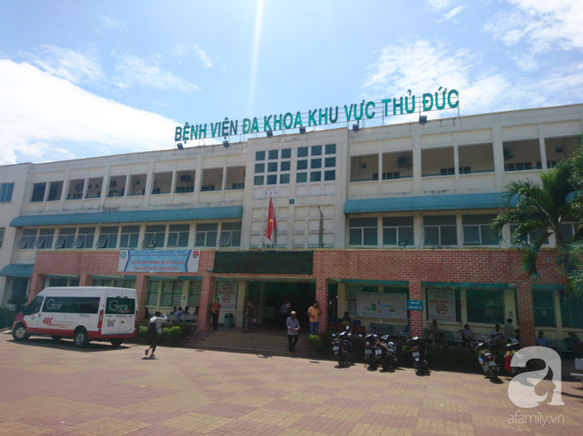 Người đ&agrave;n &ocirc;ng ở Đồng Nai bị cắt ngang bụng, thủng ruột kinh ho&agrave;ng do m&aacute;y cưa vướng v&agrave;o &aacute;o - Ảnh 1.