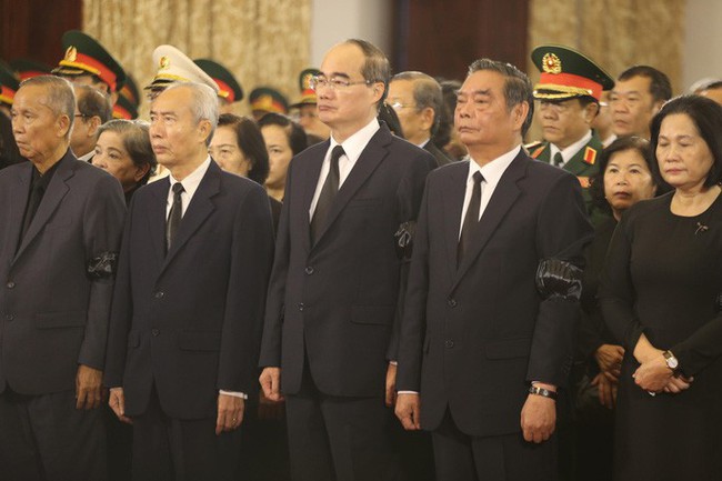 X&uacute;c động lễ viếng nguy&ecirc;n Tổng B&iacute; thư Đỗ Mười tại TP. HCM - Ảnh 4.