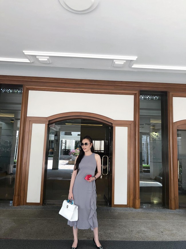 Đ&atilde; kh&ocirc;ng c&ograve;n l&agrave; g&aacute;i qu&ecirc; ngh&egrave;o khổ, Quỳnh B&uacute;p B&ecirc; ngo&agrave;i đời c&oacute; hẳn đồng hồ 400 triệu v&agrave; tủ t&uacute;i hiệu cao cấp - Ảnh 7.