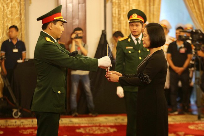 X&uacute;c động lễ viếng nguy&ecirc;n Tổng B&iacute; thư Đỗ Mười tại TP. HCM - Ảnh 9.