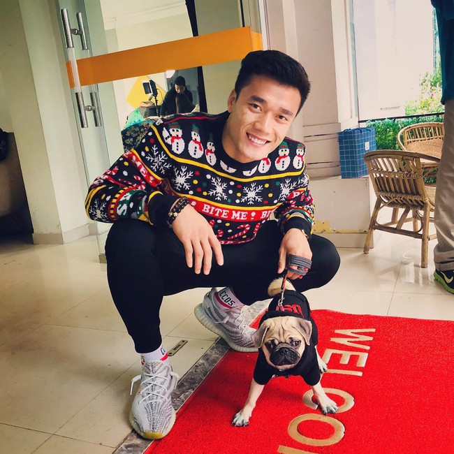 B&ugrave;i Tiến Dũng c&oacute; thể l&agrave;m triệu tr&aacute;i tim thiếu nữ xao xuyến, nhưng với đ&aacute;m boss kh&oacute; ở th&igrave; kh&ocirc;ng - Ảnh 2.