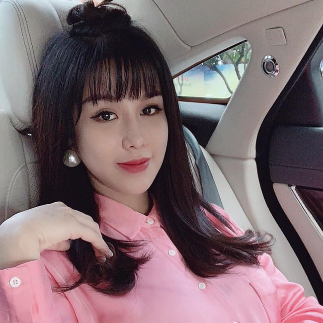 Mới sinh được 2 tuần, Diệp Lâm Anh đã khiến fan bất ngờ với sắc vóc mẹ 1 con rạng rỡ, gợi cảm - Ảnh 9. Mới sinh được 2 tuần, Diệp Lâm Anh đã khiến fan bất ngờ với sắc vóc mẹ 1 con rạng rỡ, gợi cảm - Ảnh 9.