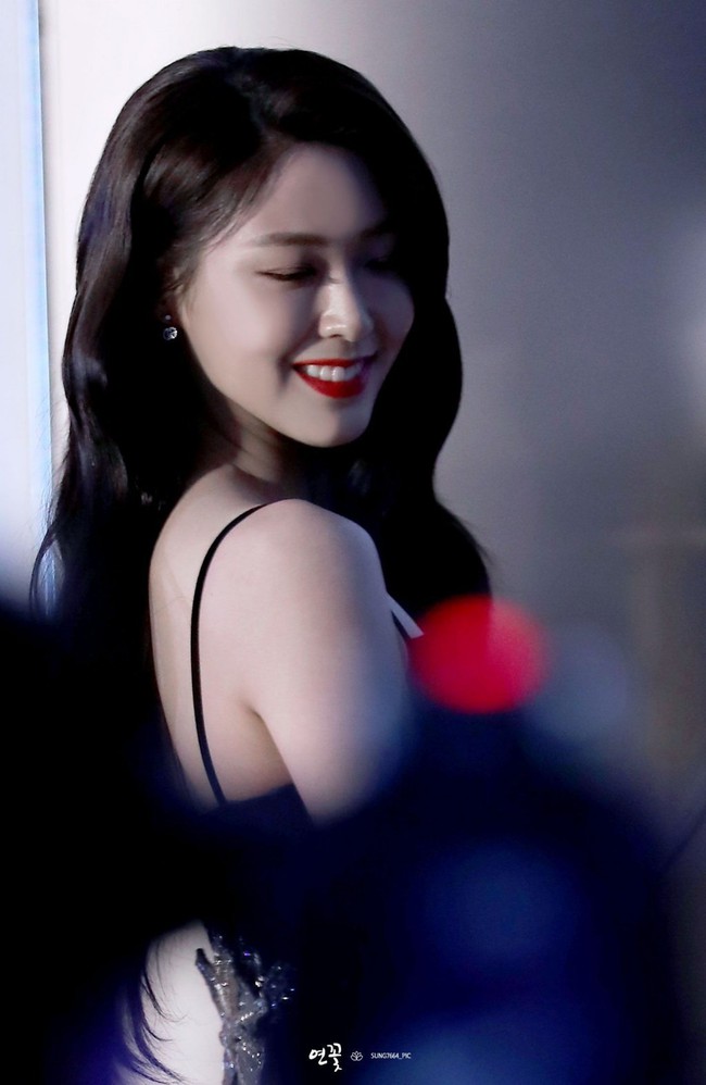 M&agrave;n lột x&aacute;c thần th&aacute;i ngoạn mục của b&aacute;u vật quốc d&acirc;n Seolhyun sau 3 năm: Mỹ nh&acirc;n ng&acirc;y thơ th&agrave;nh b&agrave; ho&agrave;ng thảm đỏ - Ảnh 8.