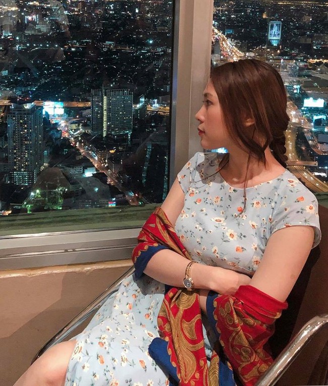 Soi nhất cử nhất động của sao Việt (2/11) - Ảnh 11.