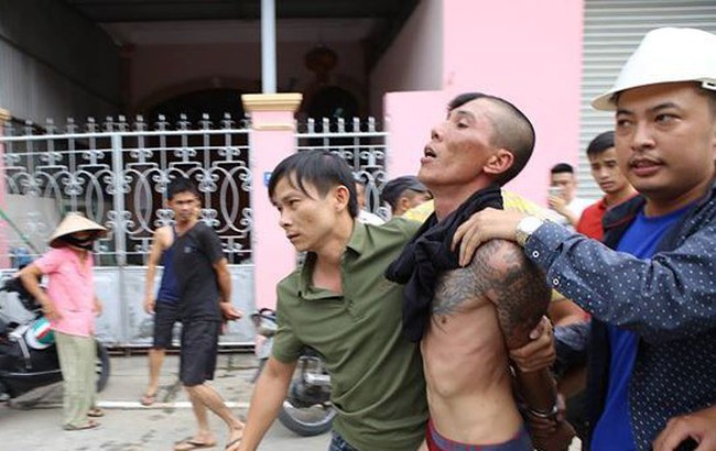 Bé trai 1 tuổi bị ném từ mái nhà xuống: Hung thủ là bố ruột, nguyên nhân do mâu thuẫn vợ chồng - Ảnh 2.