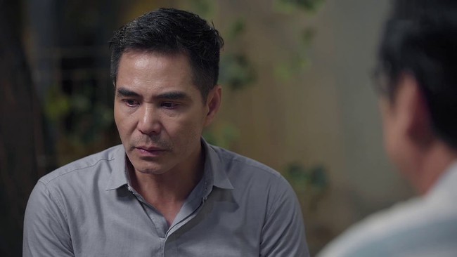 Gạo nếp gạo tẻ: H&acirc;n l&ocirc;i cả &ocirc;ng Vương v&agrave;o cuộc giữ ch&acirc;n Kiệt, g&agrave;o kh&oacute;c thảm thiết Con kh&ocirc;ng thể sống thiếu anh ấy! - Ảnh 1.