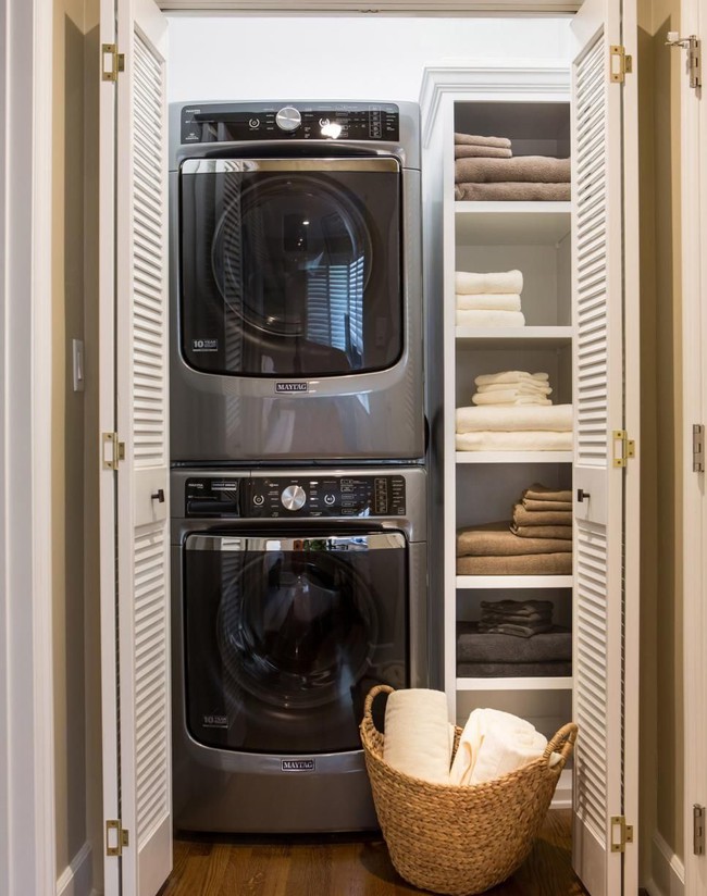 laundry-room-with-access-to-master-bedroom-closet-in-unbelievable-966x1224-1542843361340755893741.jpg
