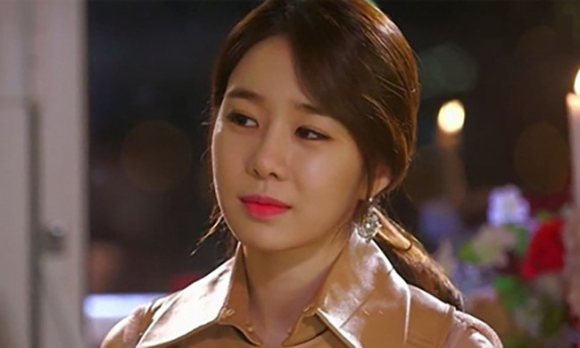 Gặp t&igrave;nh cũ của chồng ở đ&aacute;m cưới bạn, người vợ chết đứng khi nh&igrave;n thấy đứa trẻ m&agrave; c&ocirc; ta dắt theo - Ảnh 1.