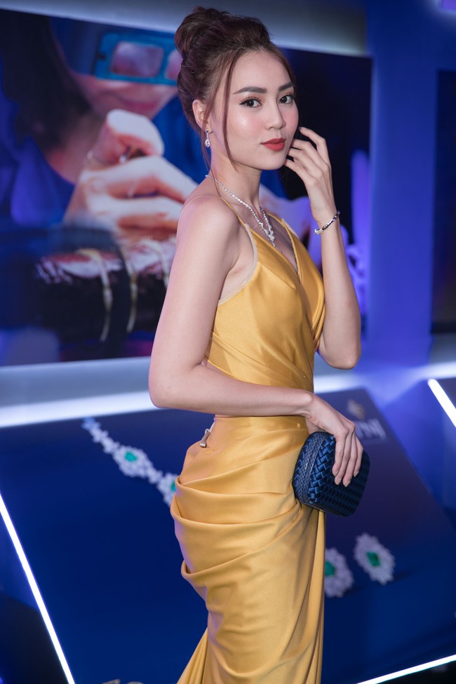 Bảo Anh gợi cảm xuất hiện giữa tin đồn đ&atilde; nối lại t&igrave;nh xưa với Hồ Quang Hiếu  - Ảnh 6.