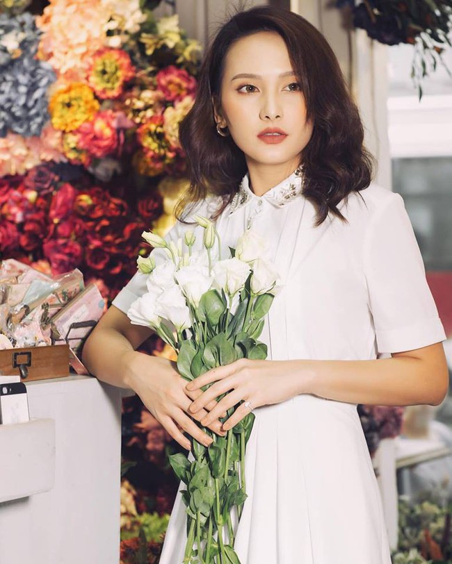 Soi nhất cử nhất động của sao Việt (3/11) - Ảnh 11.