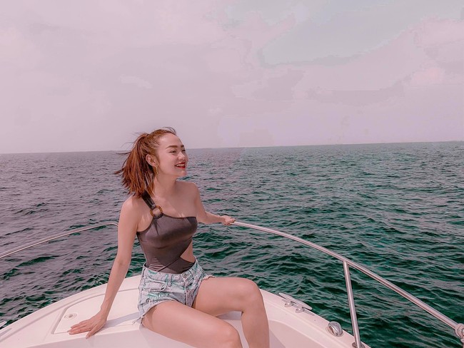 Fan n&aacute;o loạn v&igrave; Minh Hằng lần đầu khoe bạn trai - Ảnh 3.