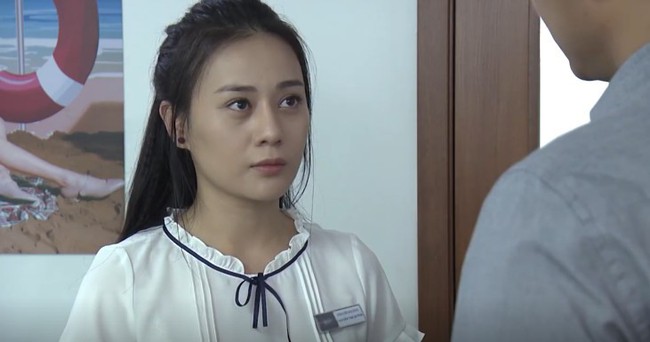 Đang theo đuổi Quỳnh B&uacute;p B&ecirc; l&agrave; thế nhưng Thịnh vẫn đuổi việc c&ocirc; như thường - Ảnh 3.