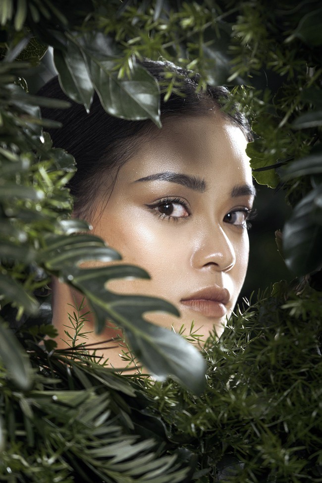 Trọn bộ loạt ảnh 50 sắc th&aacute;i của The Face do Minh Hằng đứng lớp hướng dẫn  - Ảnh 8.