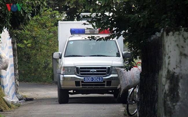 Vụ kẻ nhiễm HIV x&acirc;m hại b&eacute; g&aacute;i: Bị c&aacute;o than ốm yếu kh&ocirc;ng đến t&ograve;a - Ảnh 3.