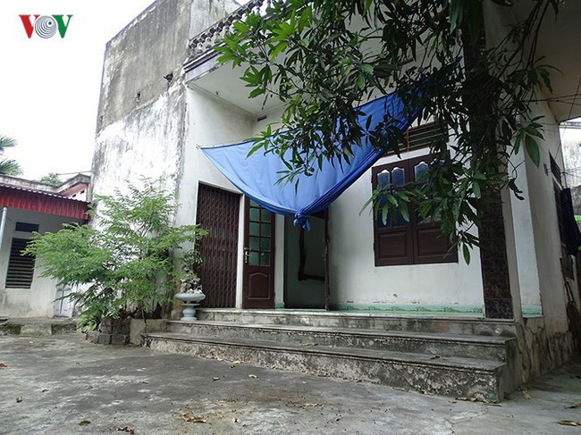 Vụ kẻ nhiễm HIV x&acirc;m hại b&eacute; g&aacute;i: Bị c&aacute;o than ốm yếu kh&ocirc;ng đến t&ograve;a - Ảnh 5.