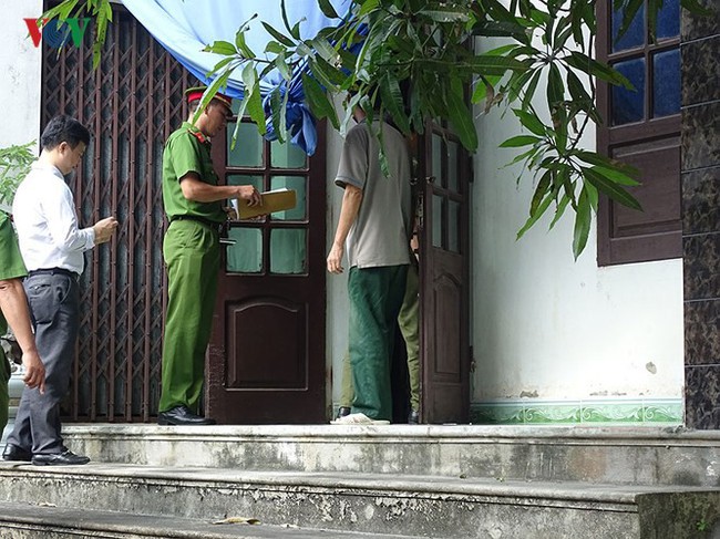 Vụ kẻ nhiễm HIV x&acirc;m hại b&eacute; g&aacute;i: Bị c&aacute;o than ốm yếu kh&ocirc;ng đến t&ograve;a - Ảnh 7.