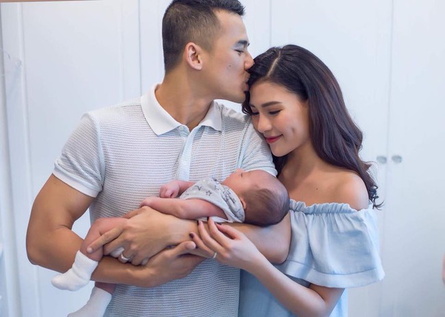 Con trai tr&ograve;n 4 th&aacute;ng tuổi, Th&uacute;y Diễm h&agrave;o hứng rủ Lương Thế Th&agrave;nh l&agrave;m đứa nữa - Ảnh 4.