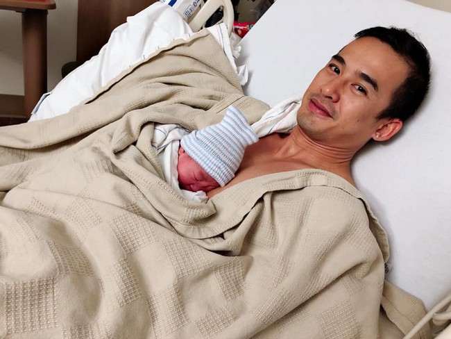 Con trai tr&ograve;n 4 th&aacute;ng tuổi, Th&uacute;y Diễm h&agrave;o hứng rủ Lương Thế Th&agrave;nh l&agrave;m đứa nữa - Ảnh 1.