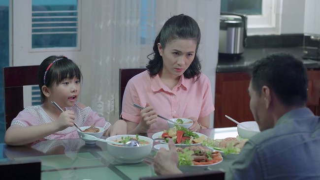 Gạo nếp gạo tẻ: C&aacute;i gi&aacute; của bỏ nh&agrave; đi bụi, H&acirc;n bị quấy rối l&uacute;c đ&ecirc;m h&ocirc;m, phải chăng sẽ lại cầu cứu Kiệt? - Ảnh 4.