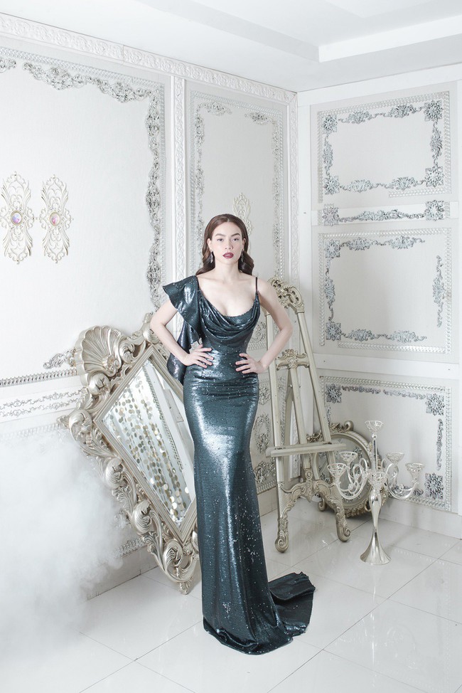 Đội vương miện, Hồ Ngọc H&agrave; khoe vẻ đẹp vạn người m&ecirc;  - Ảnh 8.