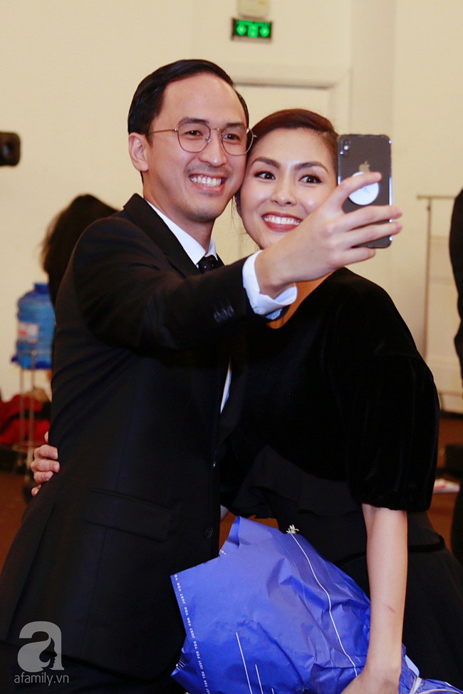 Lần đầu ti&ecirc;n vợ chồng Tăng Thanh H&agrave; c&ocirc;ng khai l&agrave;m điều n&agrave;y giữa đ&aacute;m đ&ocirc;ng  - Ảnh 15.