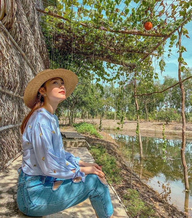 Soi nhất cử nhất động của sao Việt (17/12) - Ảnh 7.