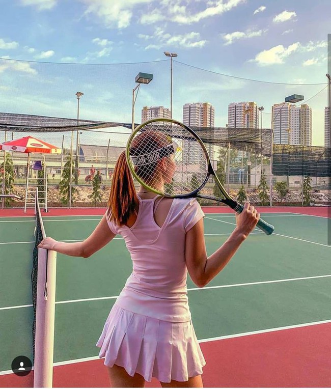 Soi nhất cử nhất động của sao Việt (19/12) - Ảnh 5.