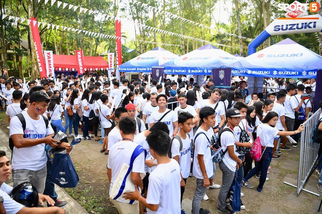 Ban tổ chức AFF Cup sai lầm, nhầm lẫn Việt Nam th&agrave;nh Singapore - Ảnh 5.